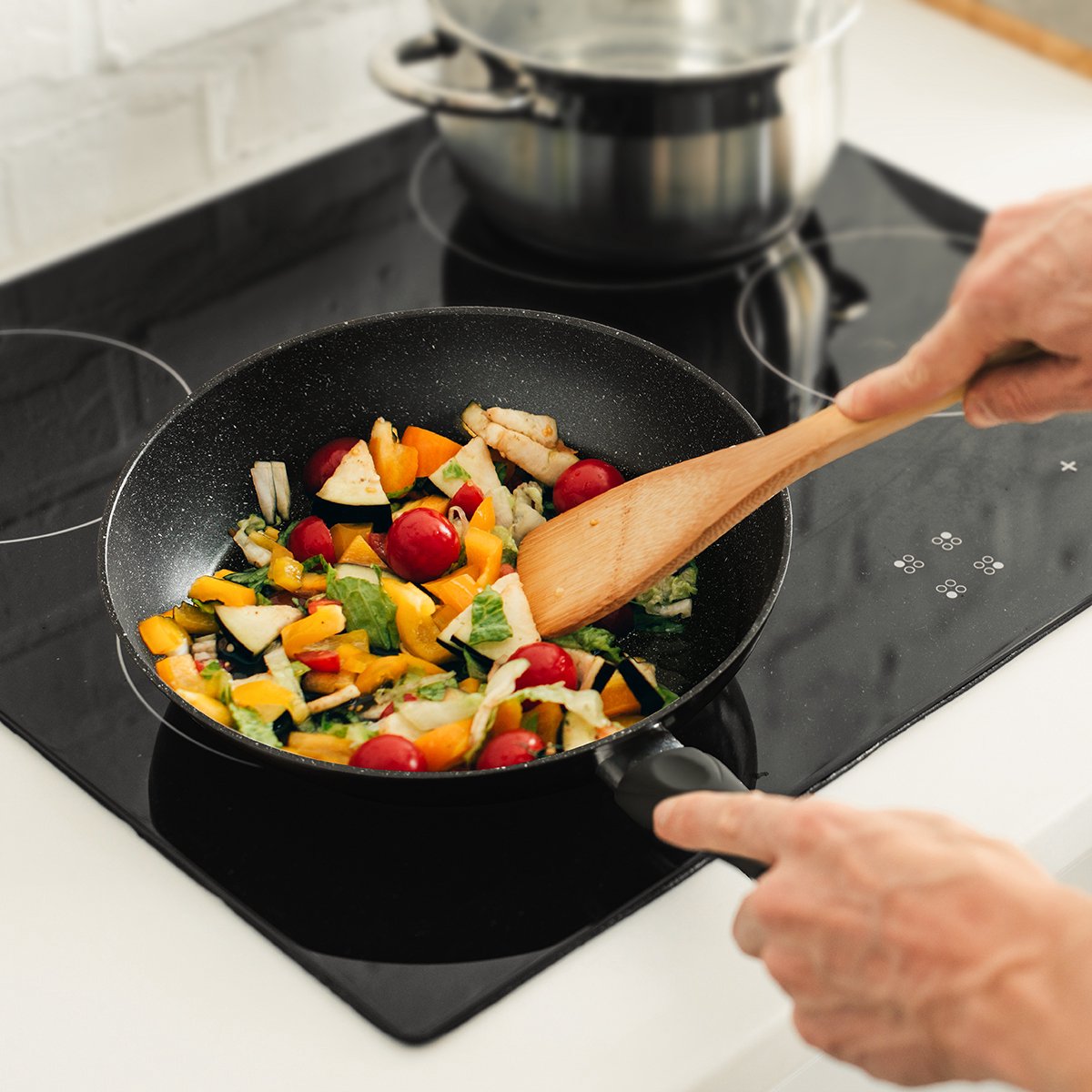sartenes royaltyline cocinando alimentos